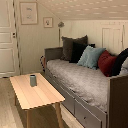 Bright And Cozy Apartment 1.5Km From City Centre Aurland Bagian luar foto